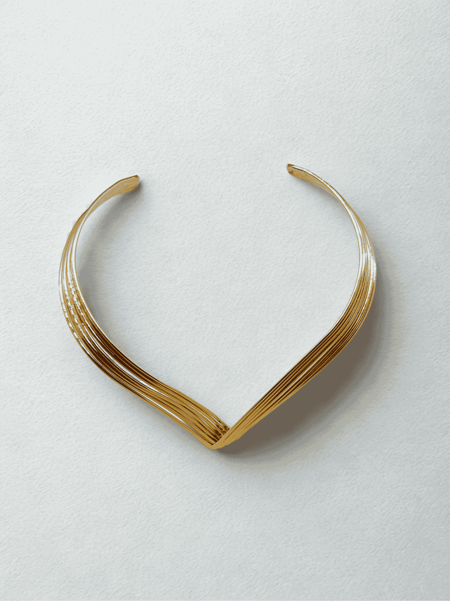 Luxe V-Curve Neckpiece