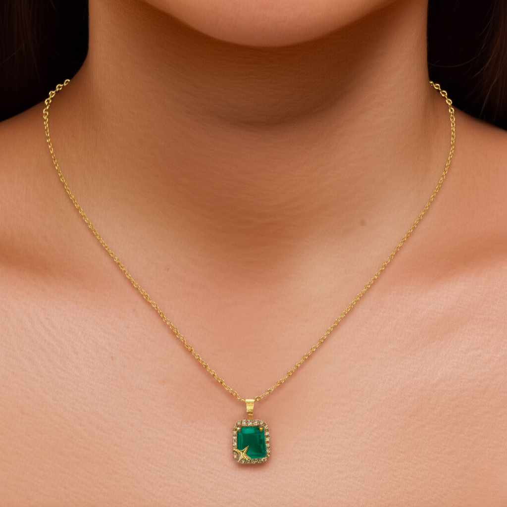 Emerald Glow Pendant – Timeless Charm in Green