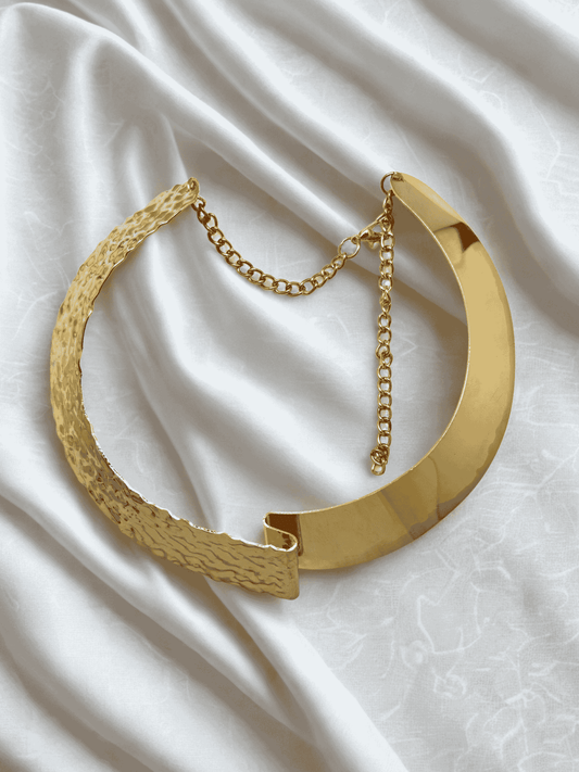 Gilded Eclipse Collar